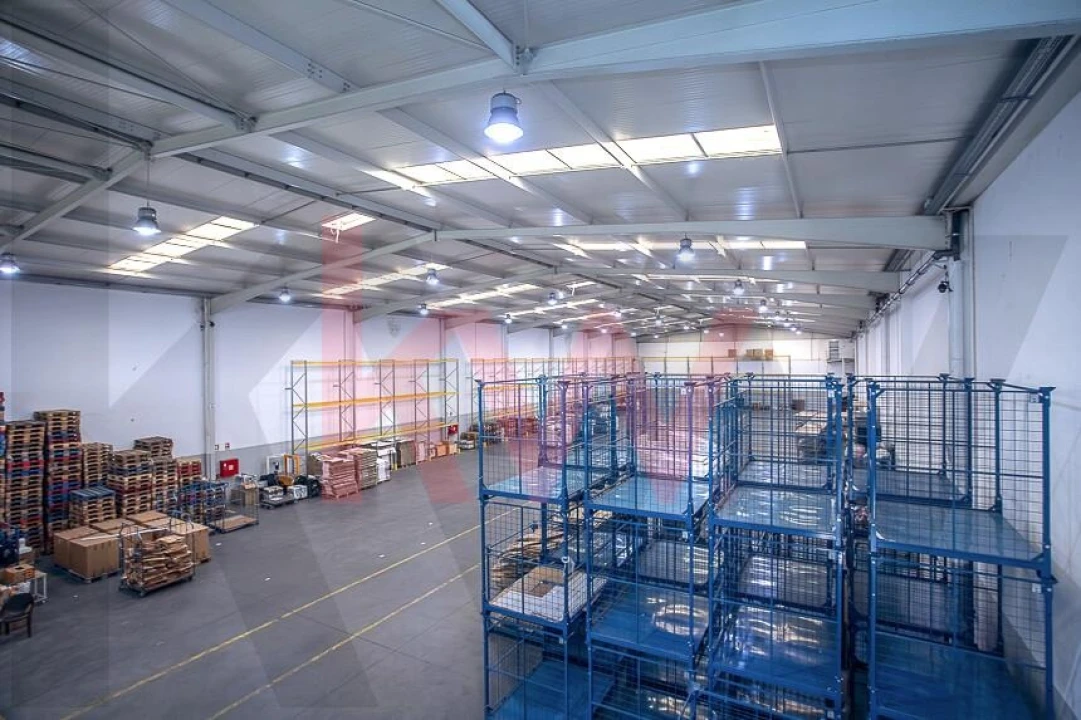 Armazém para Venda em Vialonga Foto 27