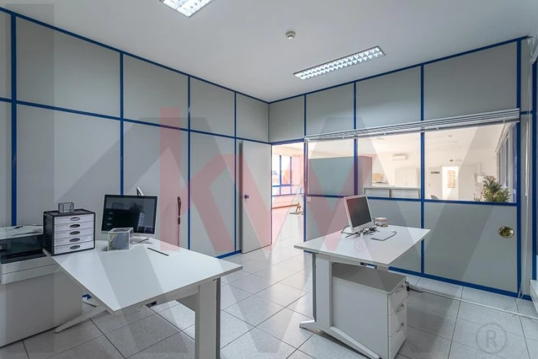 Armazém para Venda em Vialonga Foto 26