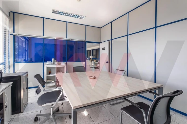 Armazém para Venda em Vialonga Foto 29