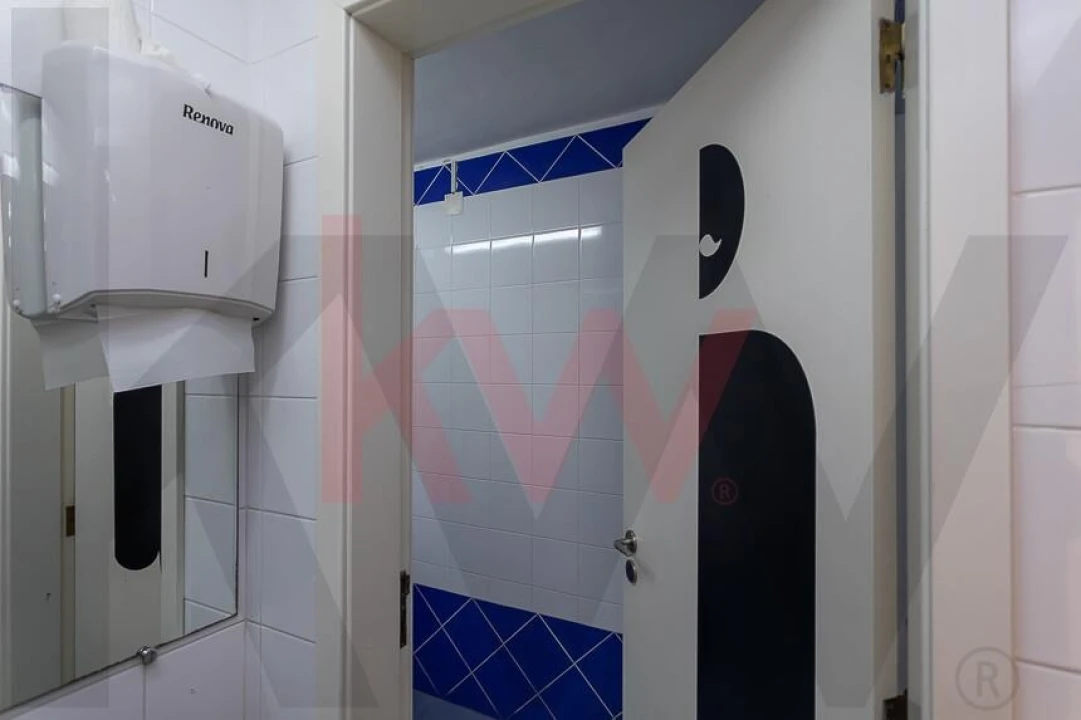 Armazém para Venda em Vialonga Foto 12