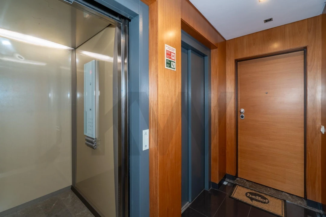 Apartamento T3 para Venda em Vila Real de Santo Antonio Foto 2