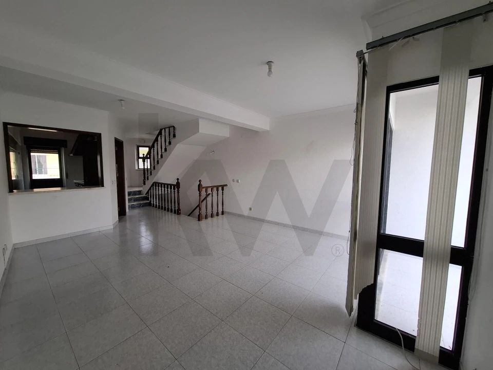Moradia T2 para Arrendamento em Ericeira Foto 3