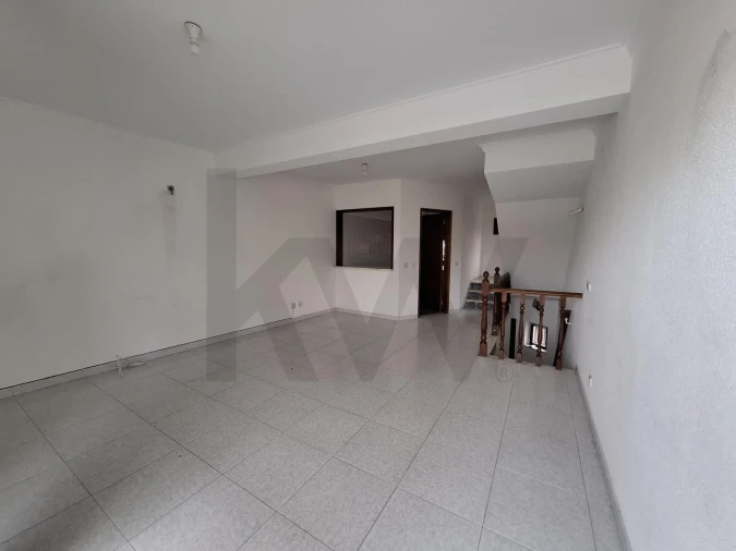 Moradia T2 para Arrendamento em Ericeira Foto 2