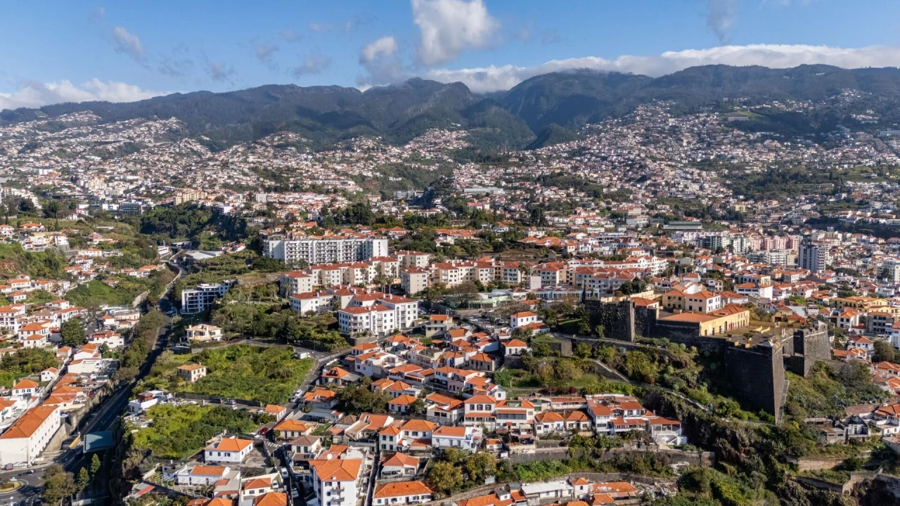 Apartamento T2 para Venda em Funchal (São Pedro) Foto 5