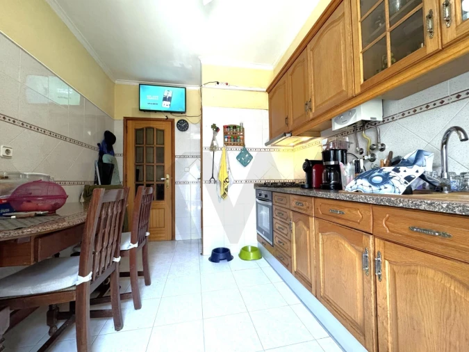 Apartamento T1 para Venda em Quinta do Conde Foto 6