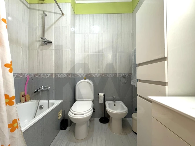 Apartamento T1 para Venda em Quinta do Conde Foto 10