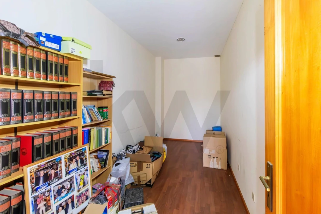 Loja para Arrendamento em Canedo, Vale e Vila Maior Foto 15