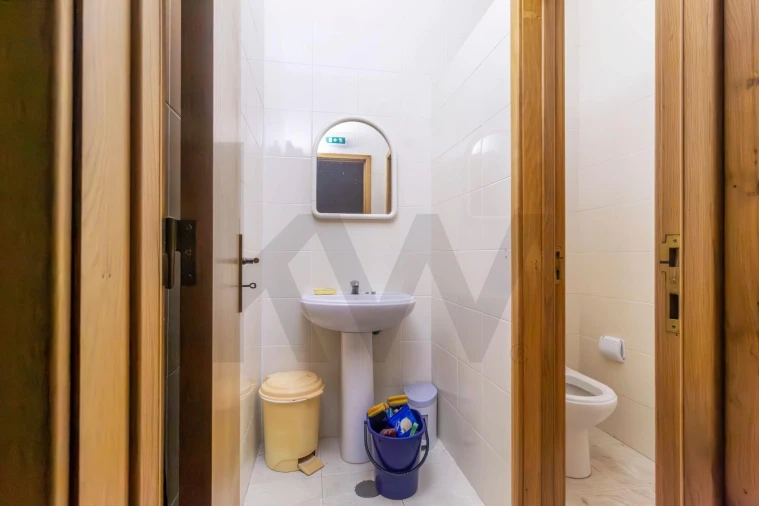 Loja para Arrendamento em Canedo, Vale e Vila Maior Foto 13