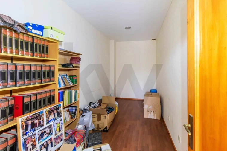 Loja para Arrendamento em Canedo, Vale e Vila Maior Foto 15