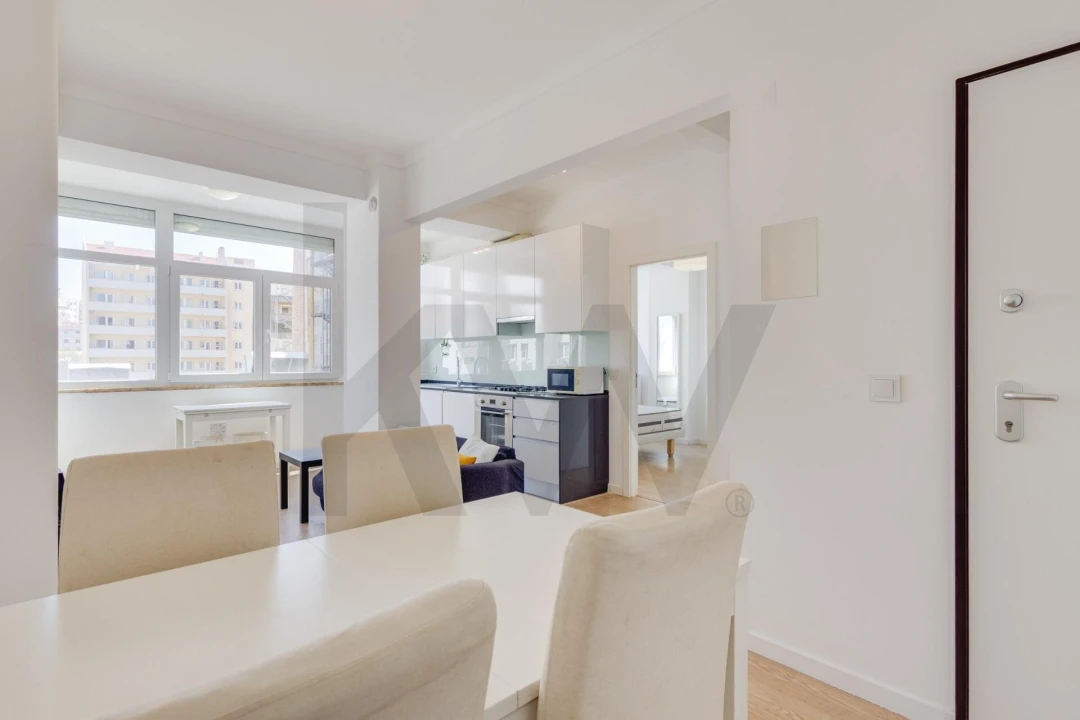 Apartamento T1 para Arrendamento em Avenidas Novas Foto 3