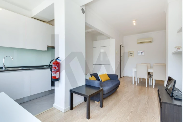 Apartamento T1 para Arrendamento em Avenidas Novas Foto 12