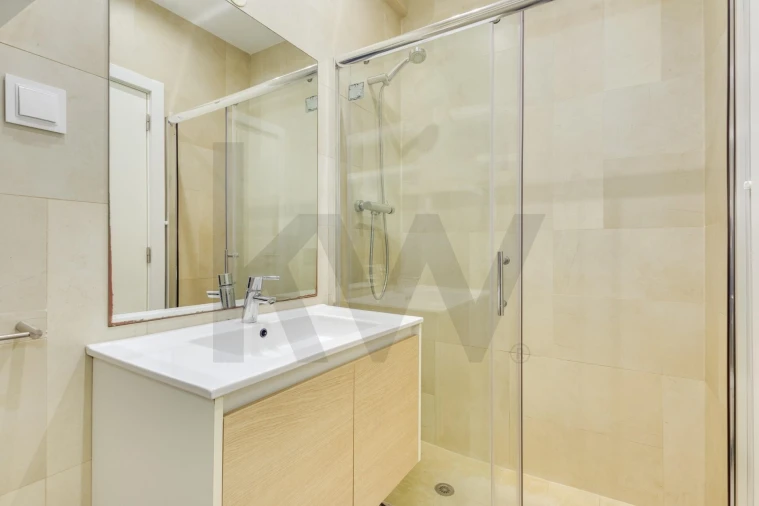 Apartamento T1 para Arrendamento em Avenidas Novas Foto 16