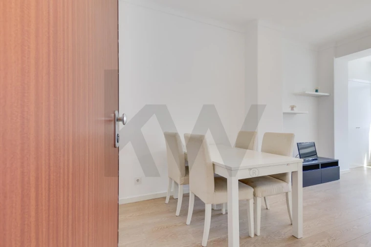 Apartamento T1 para Arrendamento em Avenidas Novas Foto 2