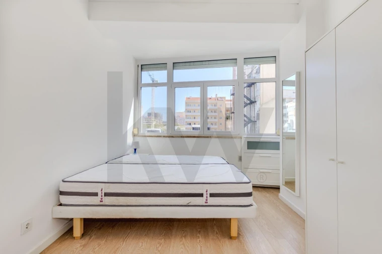 Apartamento T1 para Arrendamento em Avenidas Novas Foto 18