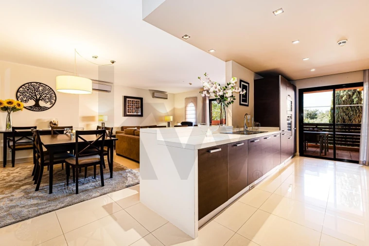 Apartamento T3 para Venda em Alcantarilha e Pêra Foto 3