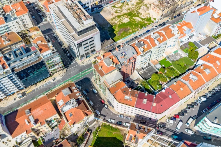 Prédio para Venda em Arroios Foto 16