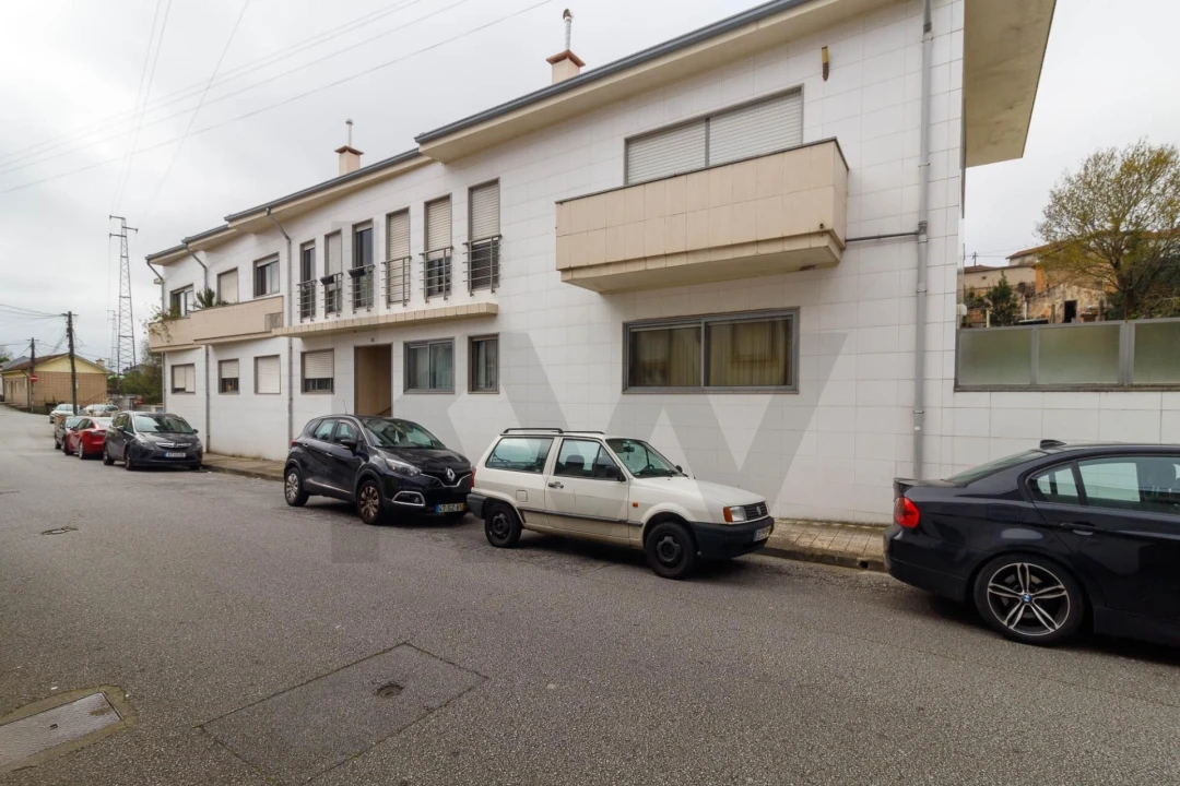 Apartamento T3 para Venda em Rio Tinto Foto 3