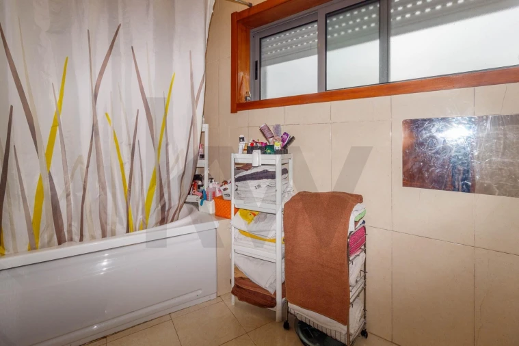 Apartamento T3 para Venda em Rio Tinto Foto 32