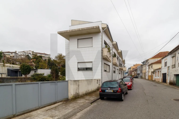 Apartamento T3 para Venda em Rio Tinto Foto 3