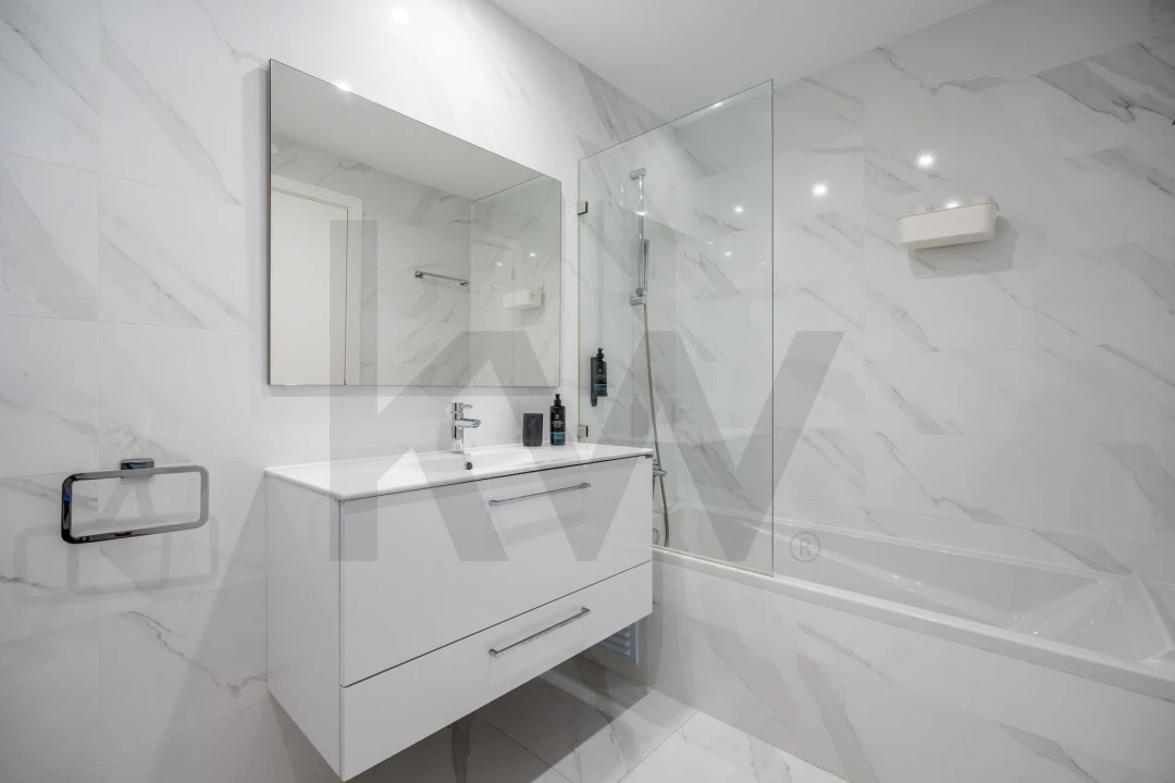 Apartamento T2 para Venda em Portimão Foto 12