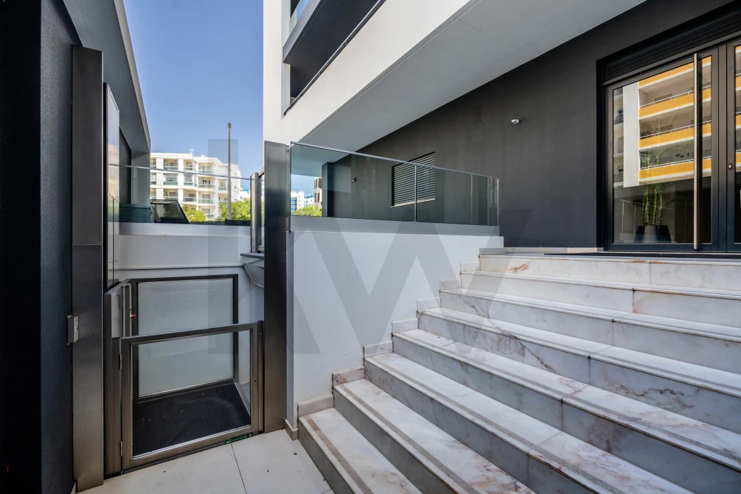 Apartamento T2 para Venda em Portimão Foto 24