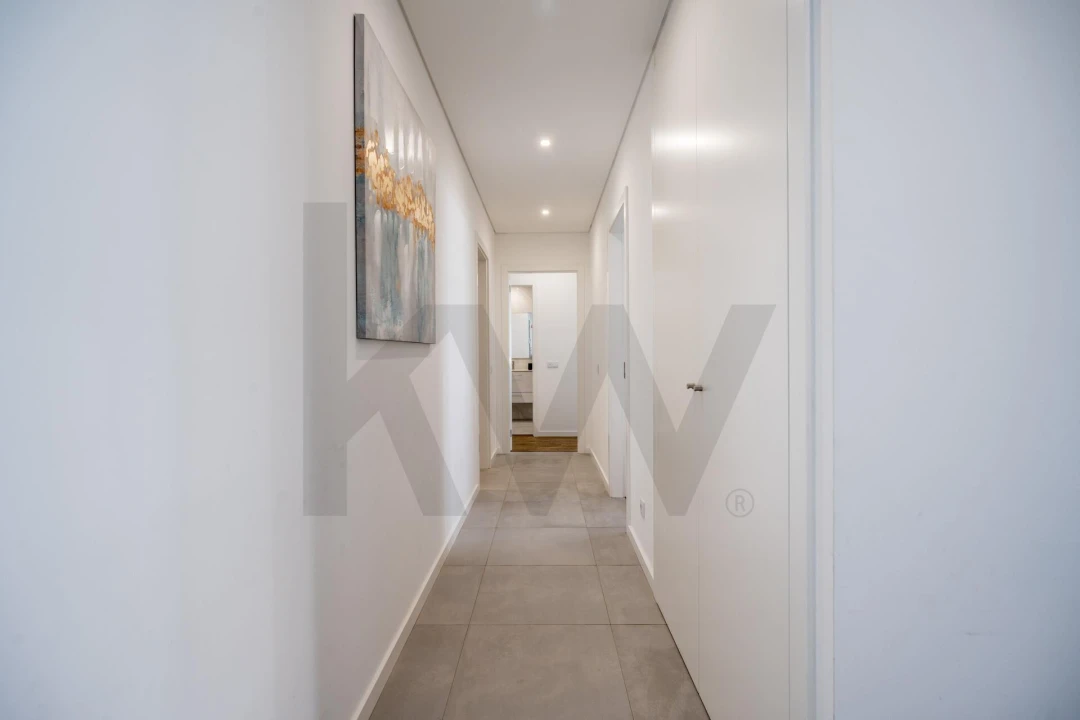Apartamento T2 para Venda em Portimão Foto 7
