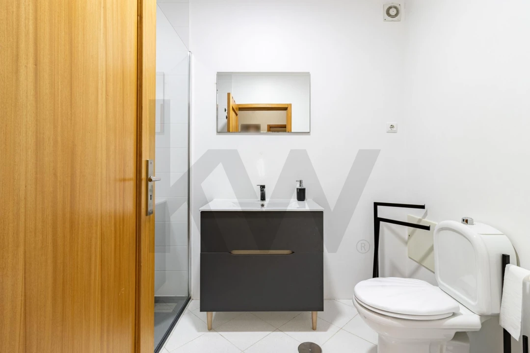 Apartamento T4 para Venda em Nogueira do Cravo e Pindelo Foto 15