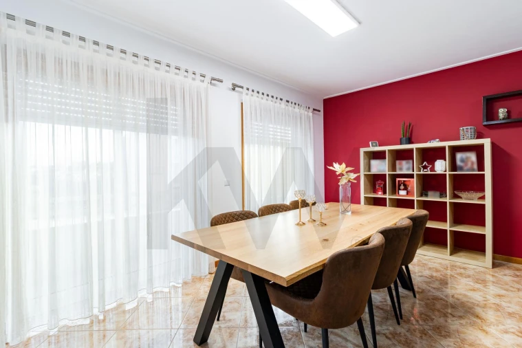 Apartamento T4 para Venda em Nogueira do Cravo e Pindelo Foto 6