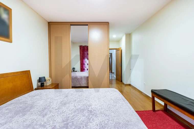 Apartamento T4 para Venda em Nogueira do Cravo e Pindelo Foto 23