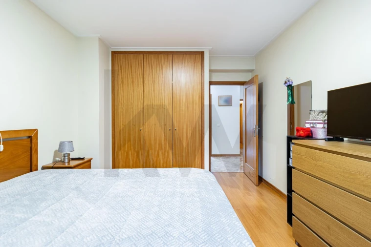 Apartamento T4 para Venda em Nogueira do Cravo e Pindelo Foto 14