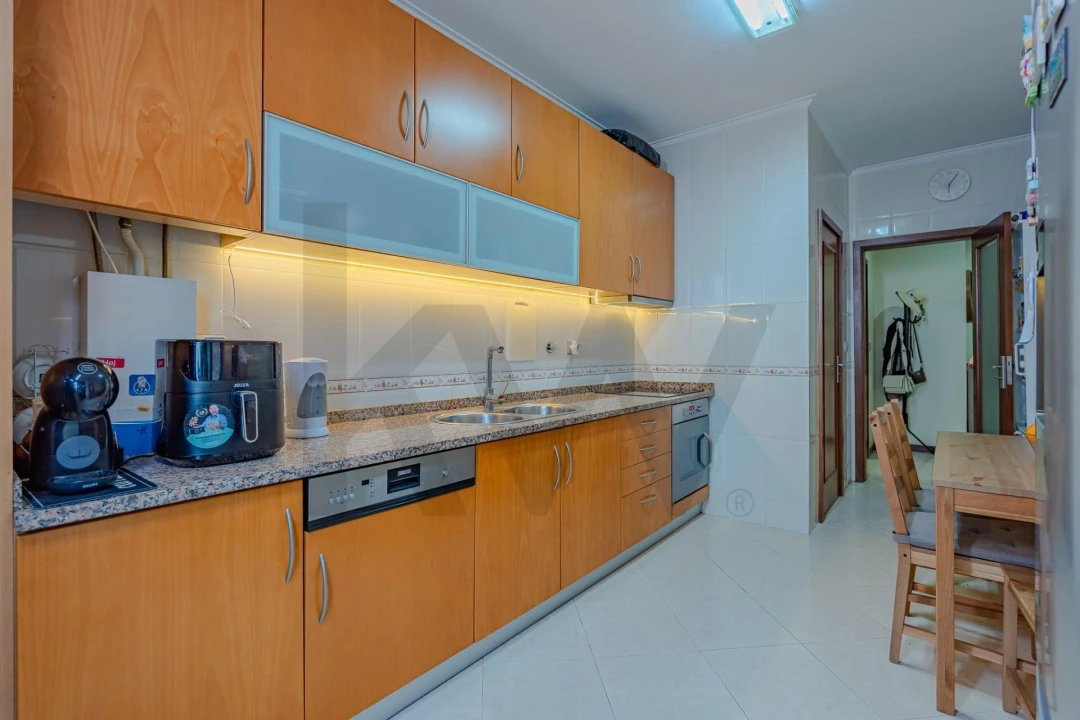 Apartamento T3 para Venda em Fiães Foto 8