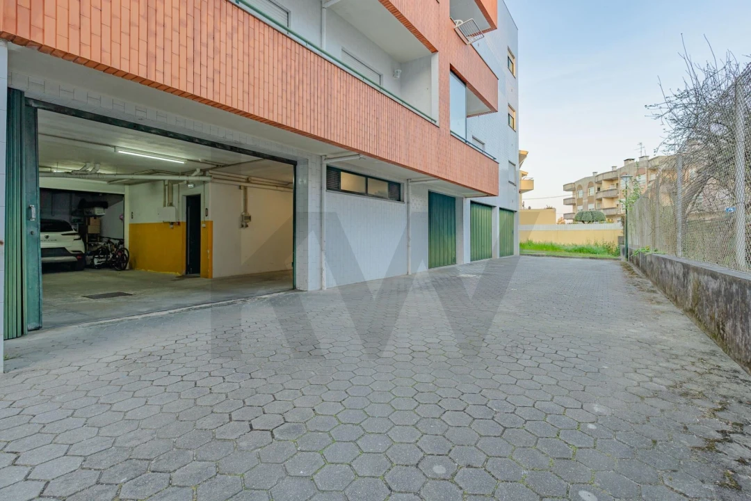 Apartamento T3 para Venda em Fiães Foto 22