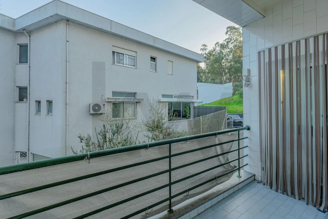 Apartamento T3 para Venda em Fiães Foto 3