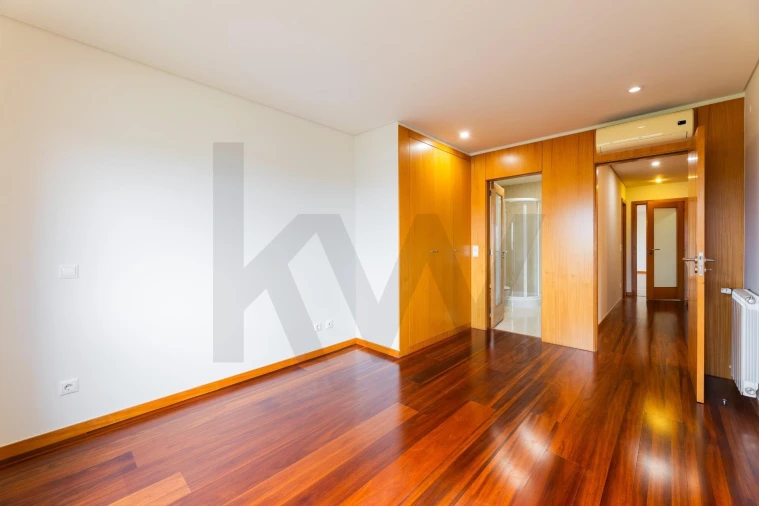 Apartamento T3 para Arrendamento em Nogueiró e Tenões Foto 14