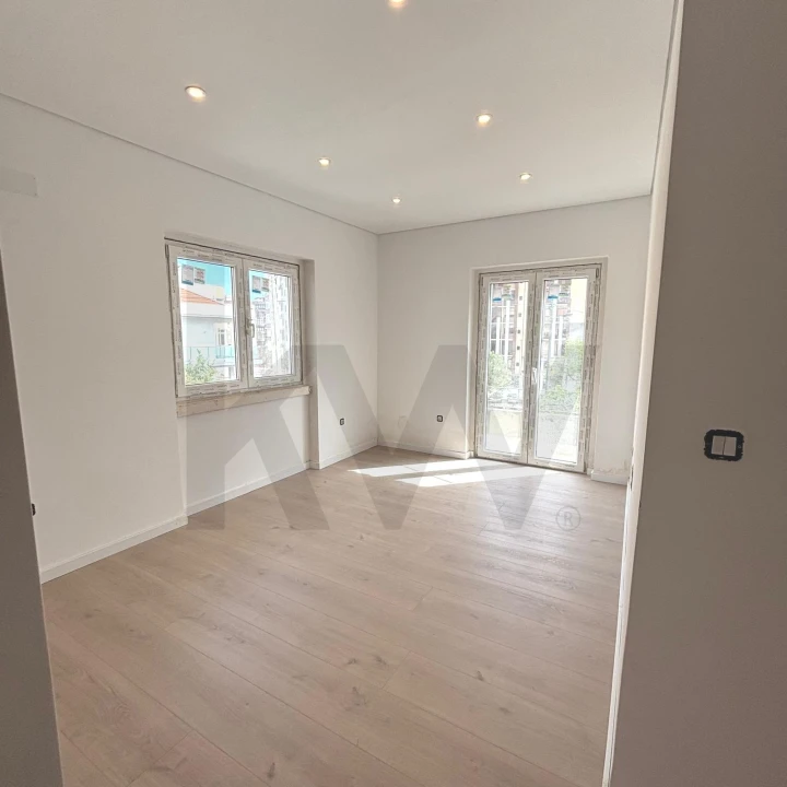 Apartamento T1 para Arrendamento em Almada, Cova da Piedade, Pragal e Cacilhas Foto 11