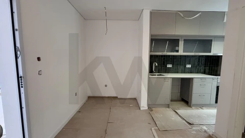 Apartamento T1 para Arrendamento em Almada, Cova da Piedade, Pragal e Cacilhas