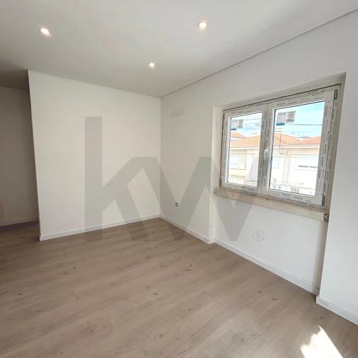 Apartamento T1 para Arrendamento em Almada, Cova da Piedade, Pragal e Cacilhas Foto 12