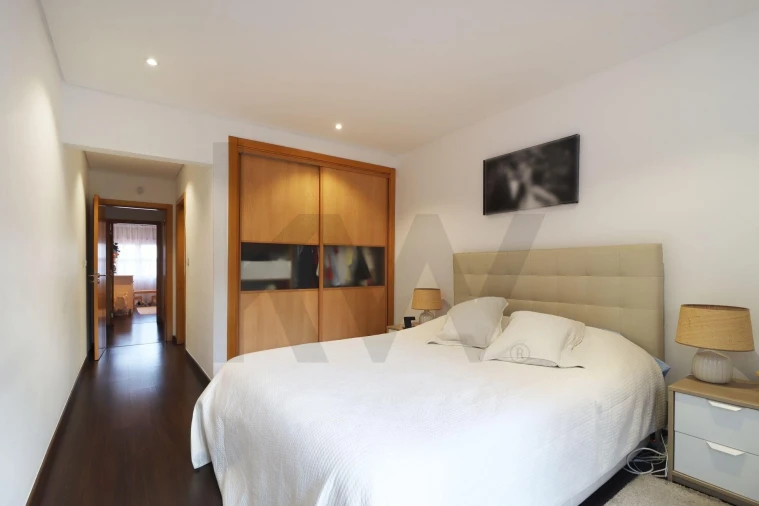 Apartamento T2 para Venda em Venteira Foto 3