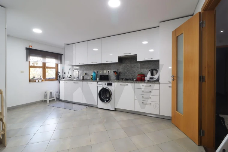 Apartamento T2 para Venda em Venteira Foto 6