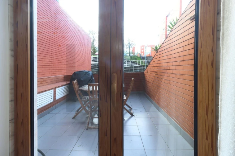 Apartamento T2 para Venda em Venteira Foto 19
