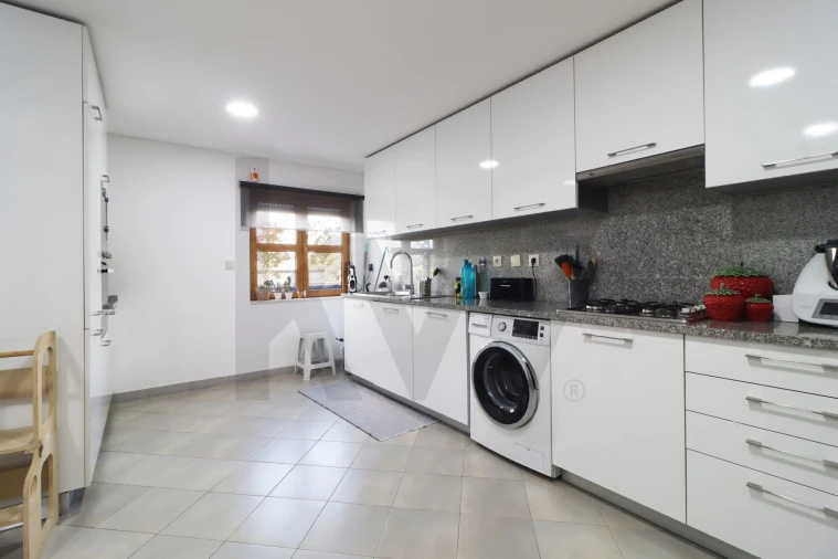 Apartamento T2 para Venda em Venteira Foto 5