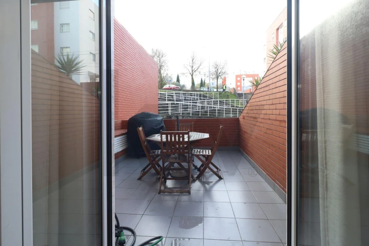 Apartamento T2 para Venda em Venteira Foto 21