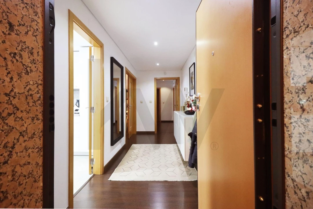 Apartamento T2 para Venda em Venteira Foto 12