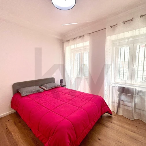 Apartamento T1 para Arrendamento em Alcantara Foto 7