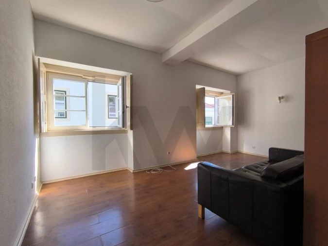 Apartamento T1 para Arrendamento em Misericórdia Foto 14