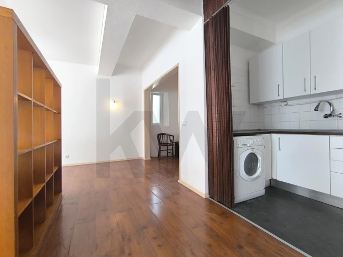 Apartamento T1 para Arrendamento em Misericórdia Foto 11