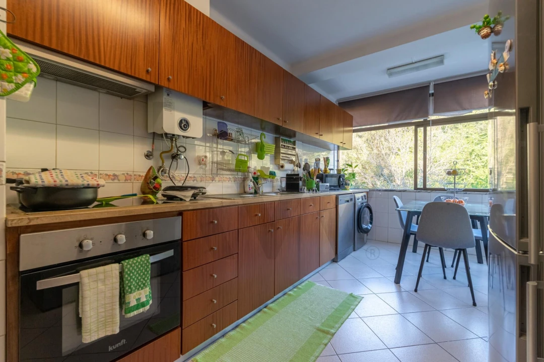 Apartamento T3 para Venda em Sé Nova, Santa Cruz, Almedina e São Bartolomeu Foto 6