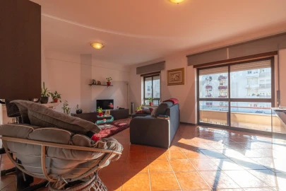 Apartamento T3 para Venda em Sé Nova, Santa Cruz, Almedina e São Bartolomeu
