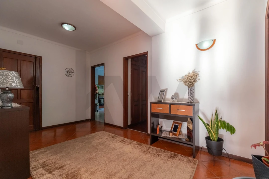 Apartamento T3 para Venda em Sé Nova, Santa Cruz, Almedina e São Bartolomeu Foto 5