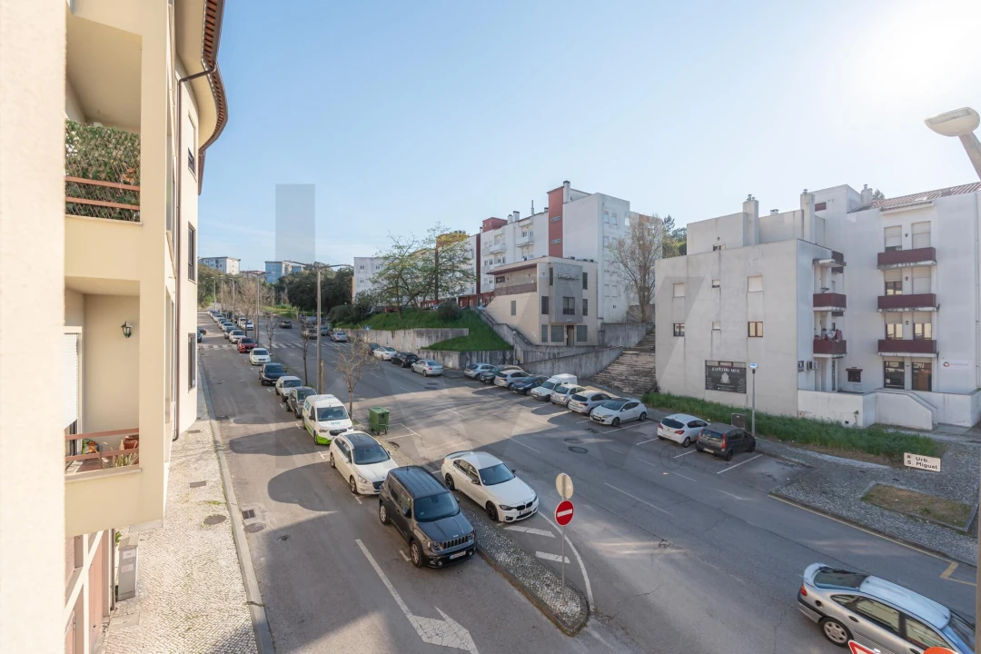 Apartamento T3 para Venda em Sé Nova, Santa Cruz, Almedina e São Bartolomeu Foto 22